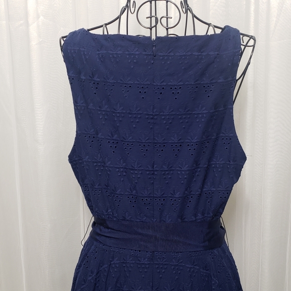 BB Dakota NWT Sz 8 Navy Eyelet Fit & Flare Dress - Picture 11 of 16